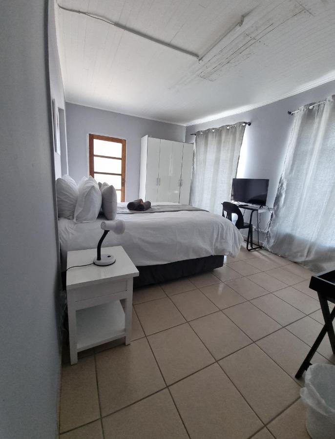 Stay At Home Airport Lodge Kempton Park Zewnętrze zdjęcie