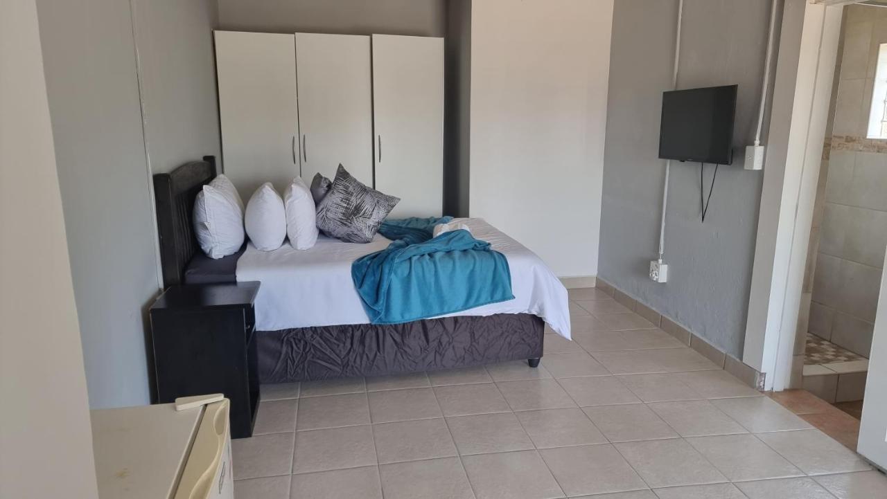 Stay At Home Airport Lodge Kempton Park Zewnętrze zdjęcie