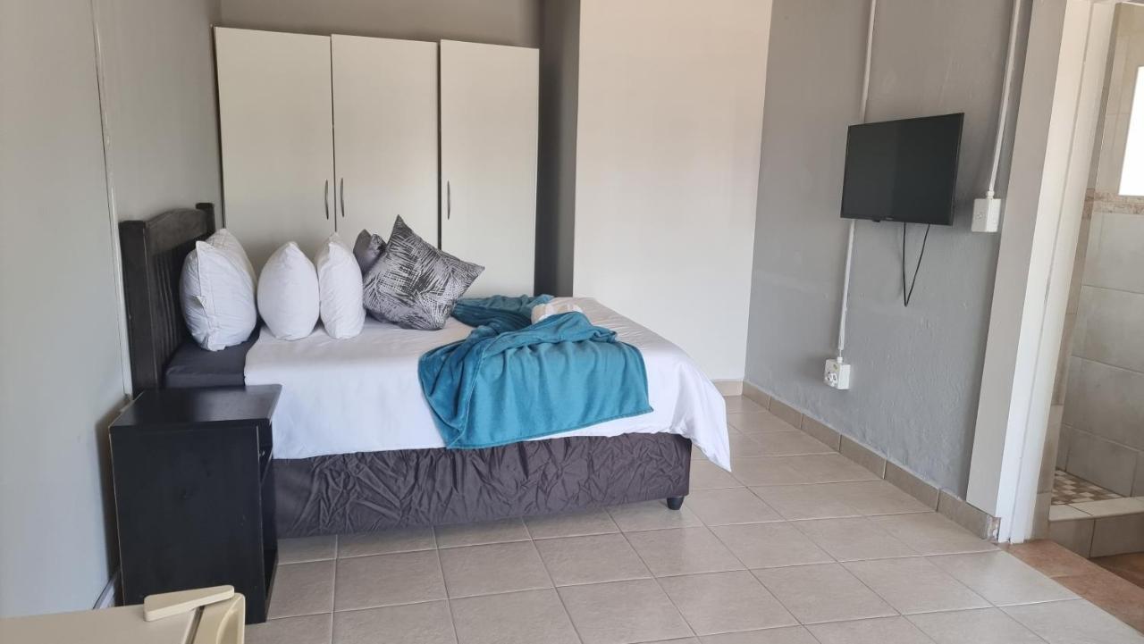 Stay At Home Airport Lodge Kempton Park Zewnętrze zdjęcie